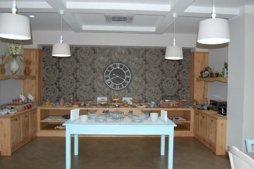 Giga Hotel