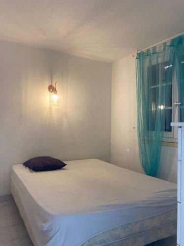 Charmante Maison, 3 Pi�ces, 2 Chambres Avec Jardin