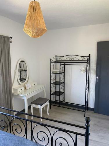 Bastide de Charme Au C?ur D?un Domaine �questre