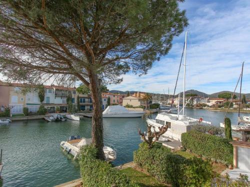 Charming Holiday Home In Port Grimaud With Terrace