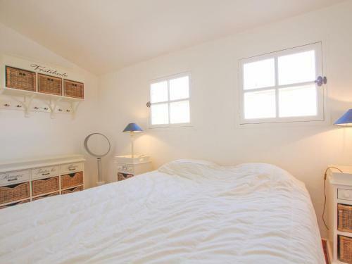 Pleasant House For 8 People & 12 M Mooring