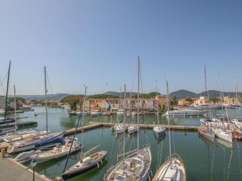 Modern Apartment In Port Grimaud Near The Beach