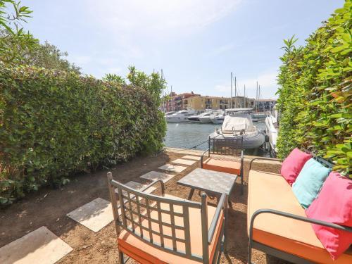 Attractive Holiday Home In Port Grimaud With Jetty
