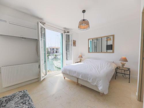 Attractive Holiday Home In Port Grimaud With Jetty
