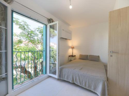 Attractive Holiday Home In Port Grimaud With Jetty