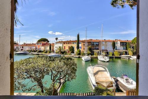 Maison de P�cheur Port-grimaud + Amarrage Bateau 11 X 4,5 M