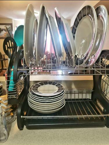 Lovely 3-bedroom Apartment With Free Parking