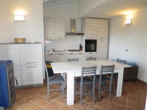 Apartamento Locazione Turistica Centro 2a - Teo176