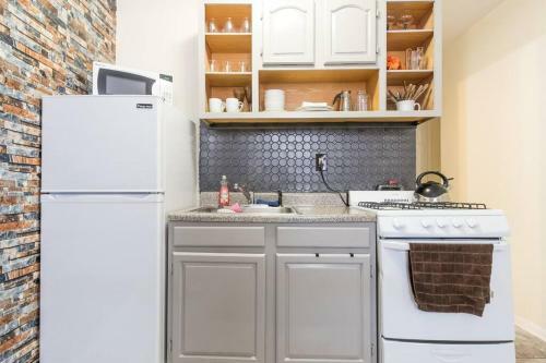 Apartamento 13 Minutes To Midtown Manhattan!