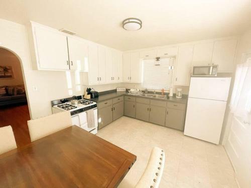 Villa Pet Friendly! Private Casita In Nob Hill