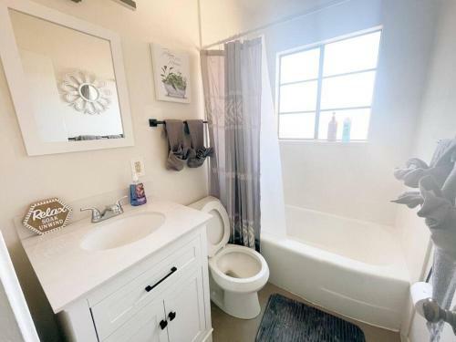 Villa Pet Friendly! Private Casita In Nob Hill