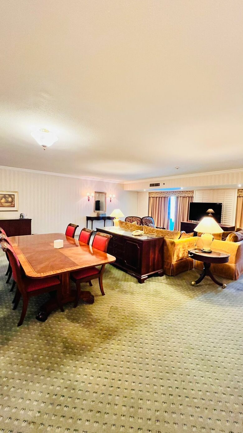 The Bristol Hotel Dubai