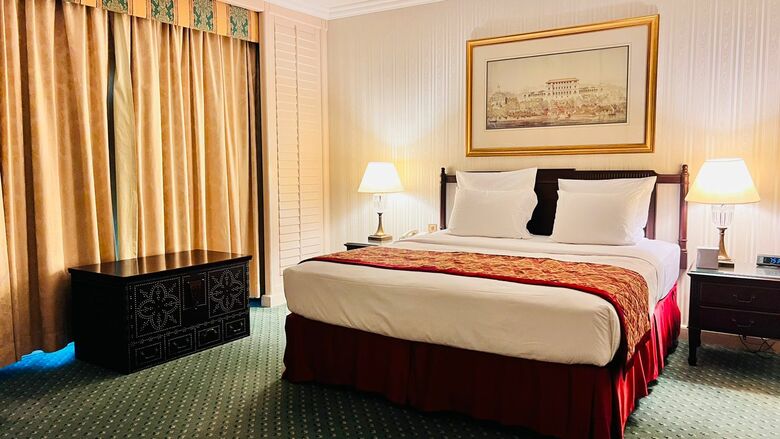 The Bristol Hotel Dubai