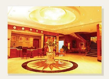 Landmark Summit Hotel