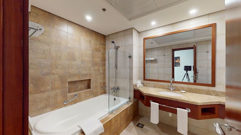 Hotel Oasis Beach Tower
