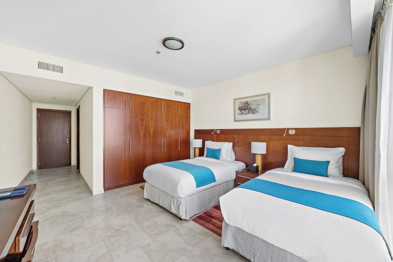 Hotel Oasis Beach Tower