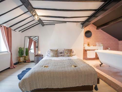 Unique Romantic Getaway