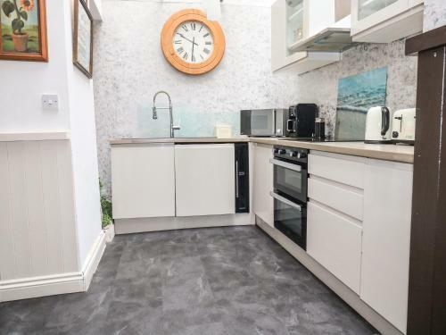 Three Sisters Holiday Cottage