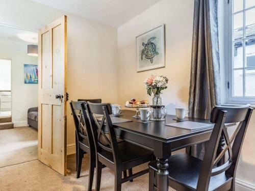 Lovely Stunning 2-bed Cottage In Torquay
