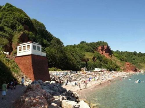 Lovely Stunning 2-bed Cottage In Torquay