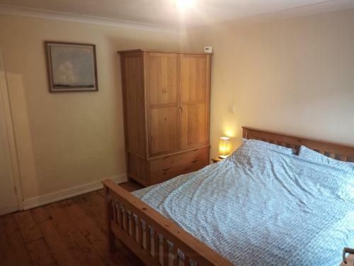 Character 2 Bedroom, 2 Bathroom Home With Garden.