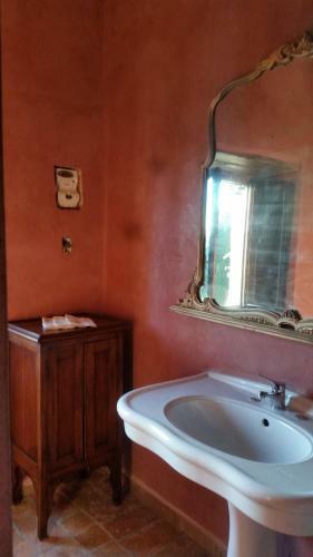 Casali E Piscine Esclusive A Podere San Donato