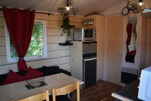 Mobil-home Sur Terrain Bucolique