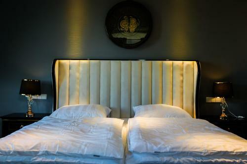 Hotel Schlo� Neuburg