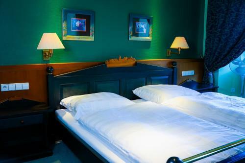 Hotel Schlo� Neuburg