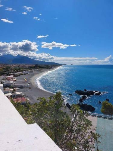 Impeccable 1-bed Apartment In Scalea