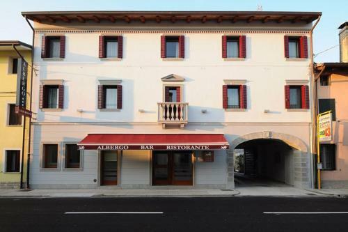 Hotel Albergo Leon Bianco