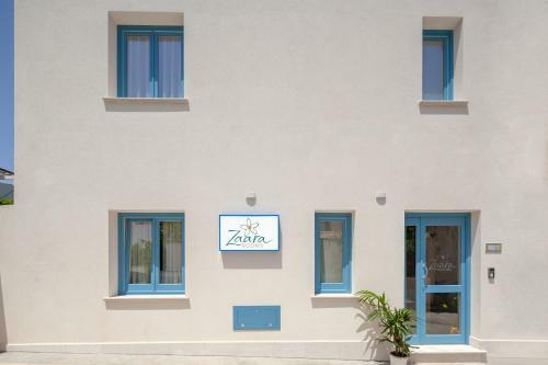 Hostal Zaararooms