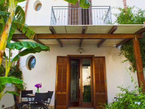 Villa Located Near The Fantastic Gulf