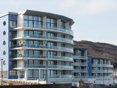 Apartment 22, Horizon View