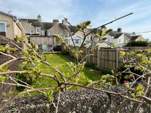 Highland View, Town House With The Sea View