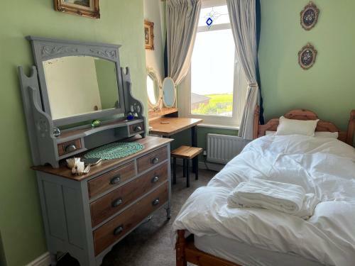 Highland View, Town House With The Sea View