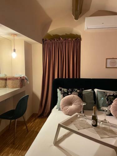 Rose Apartment