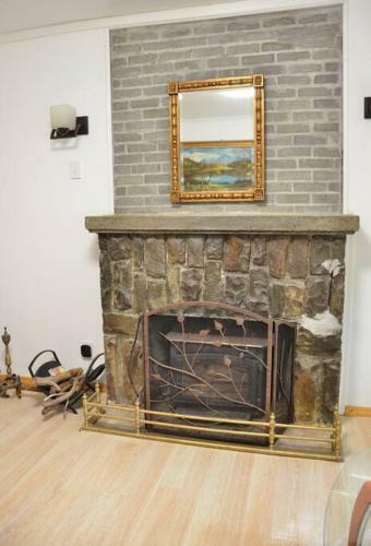 Pet Friendly Travelers Lounge W/ Indoor Fireplace