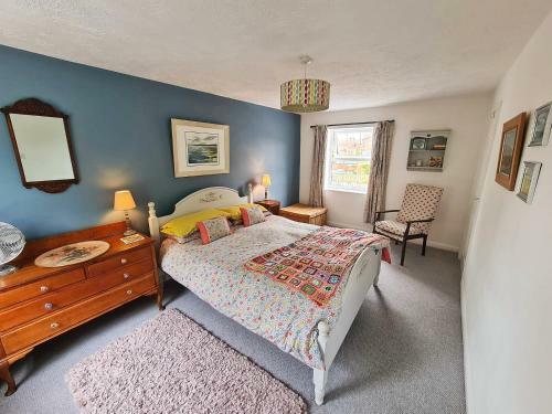 Chapel Bricks-cosy Rural Cottage Near Sandy Beach