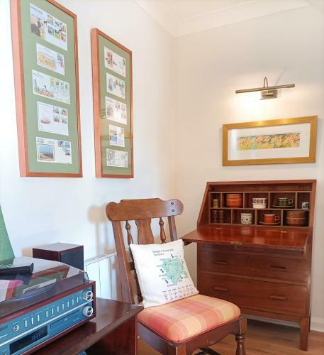 Chapel Bricks-cosy Rural Cottage Near Sandy Beach