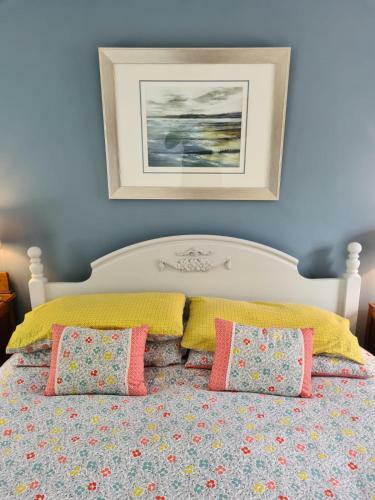 Chapel Bricks-cosy Rural Cottage Near Sandy Beach