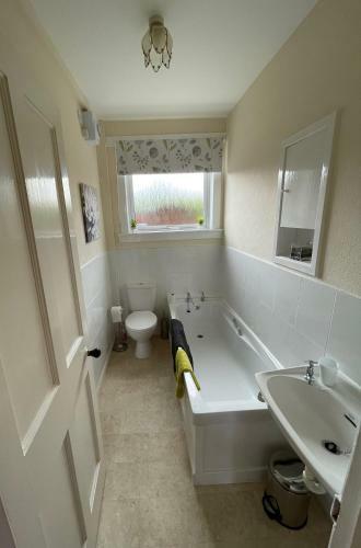 Apartamento 2 Bedroom Ground Floor Flat With Enclosed Gardens
