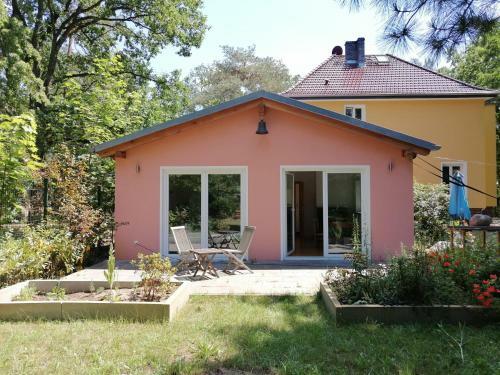 Gem�tliches Ferienhaus In Der Stadt Mit Terrasse