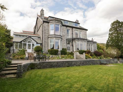 1 Rockland Cottage