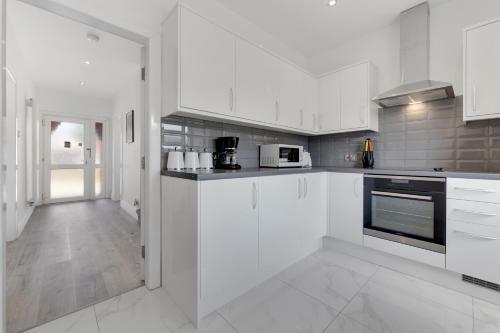 Flourish Apartments - Marlborough House - Ilford