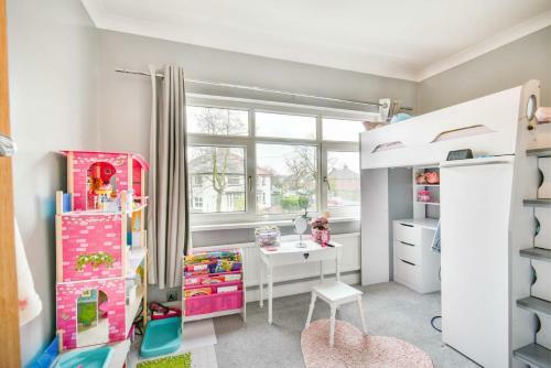 Dandy House