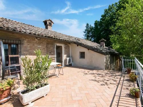 Traditional Holiday Home In Urbino With Terrace