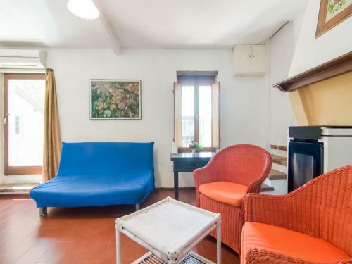 Traditional Holiday Home In Urbino With Terrace