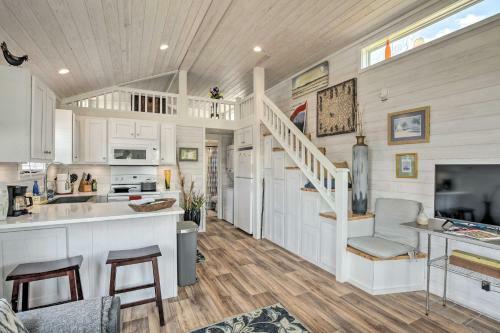 Modern Flat Rock Tiny House With Community Pool