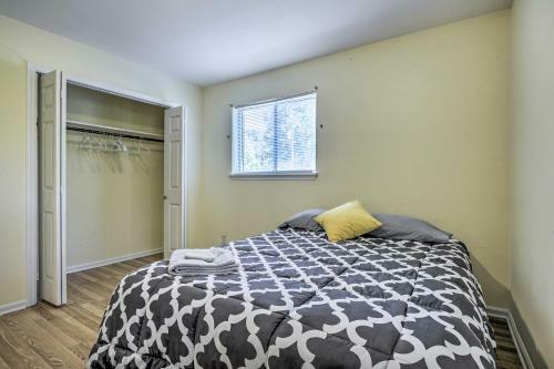 Centrally Located Durham House With Fire Pit!
